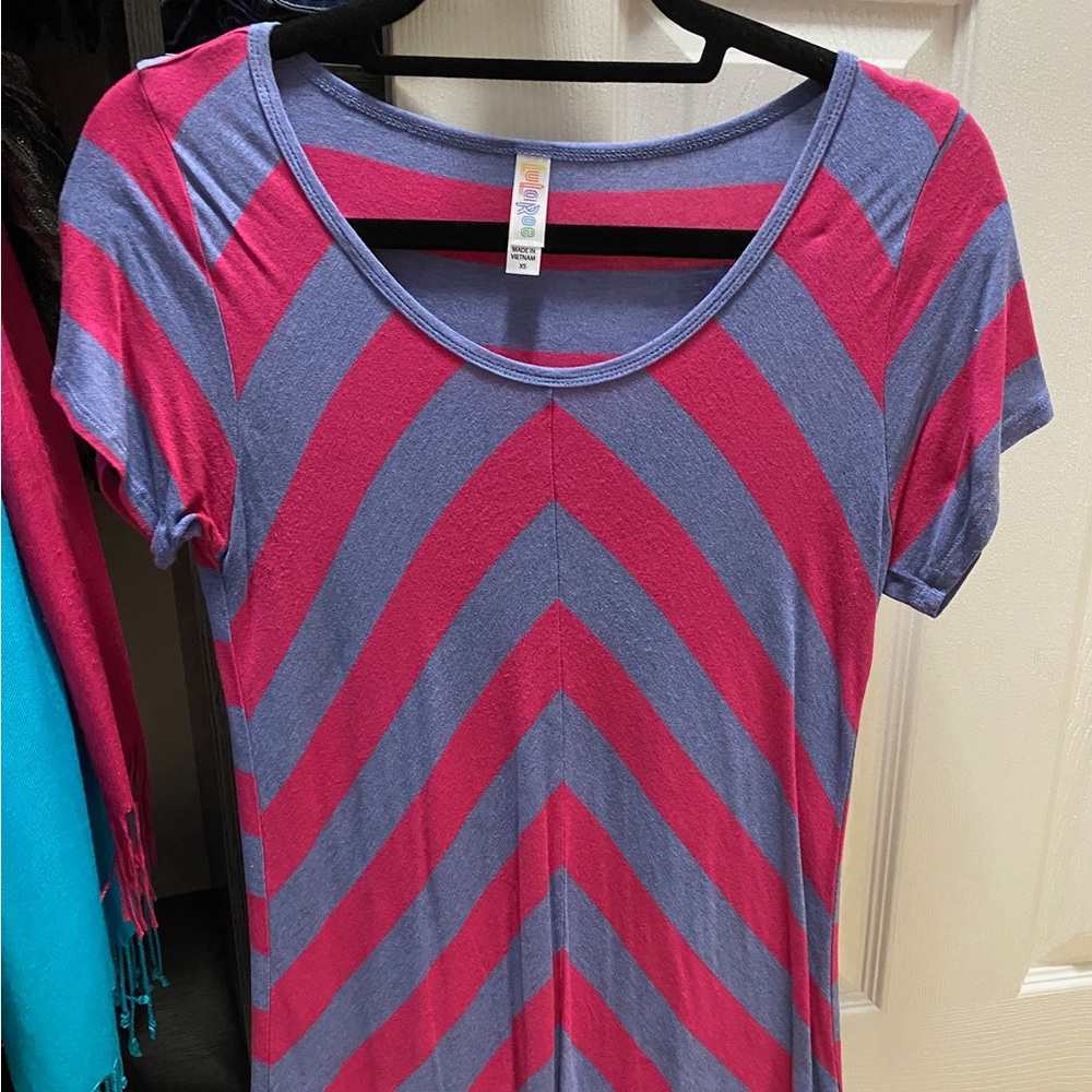 LulaRoe Classic tees